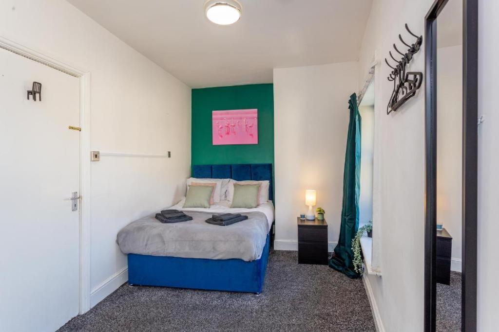 Newcastle'S Most Central Apartment - Sleeps 10 Exterior photo
