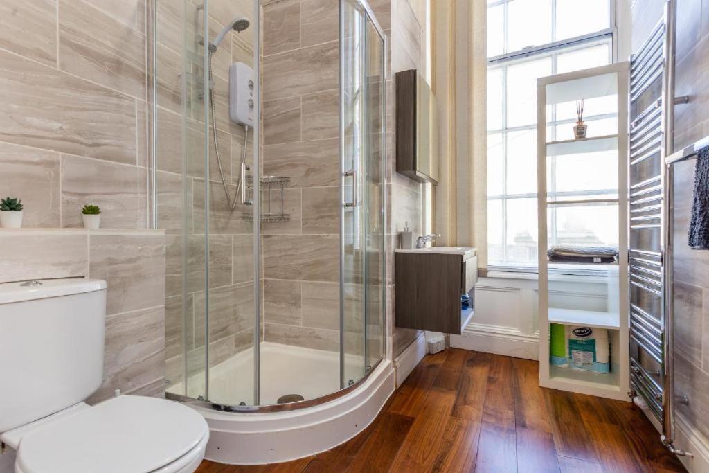 Newcastle'S Most Central Apartment - Sleeps 10 Exterior photo